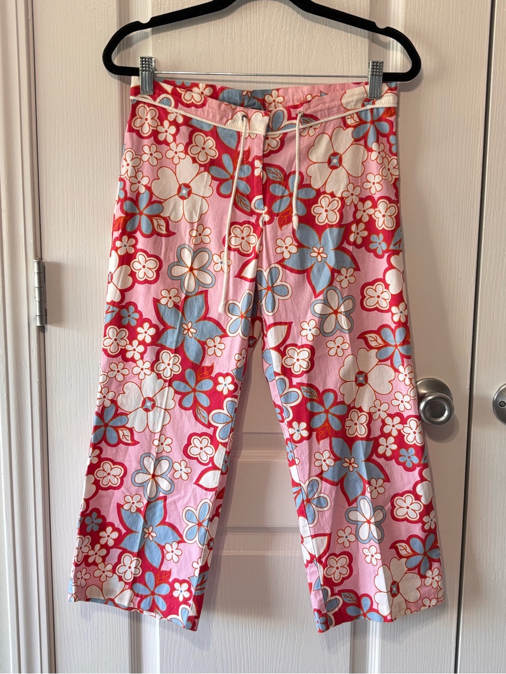 Tracy Evans Y2K Vintage Floral Capris